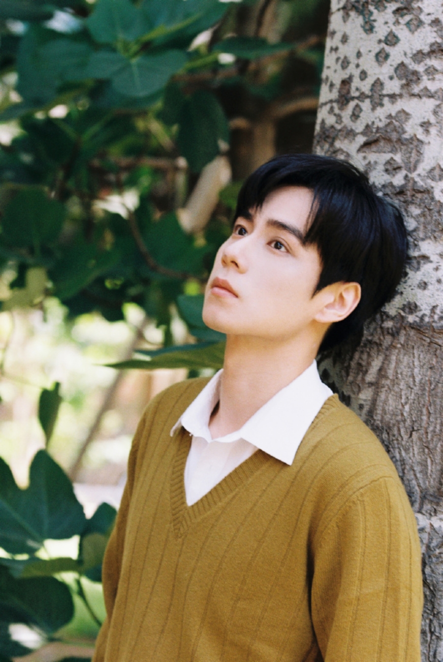 ประวัติ หูอี้เทียน Hu Yi Tian 