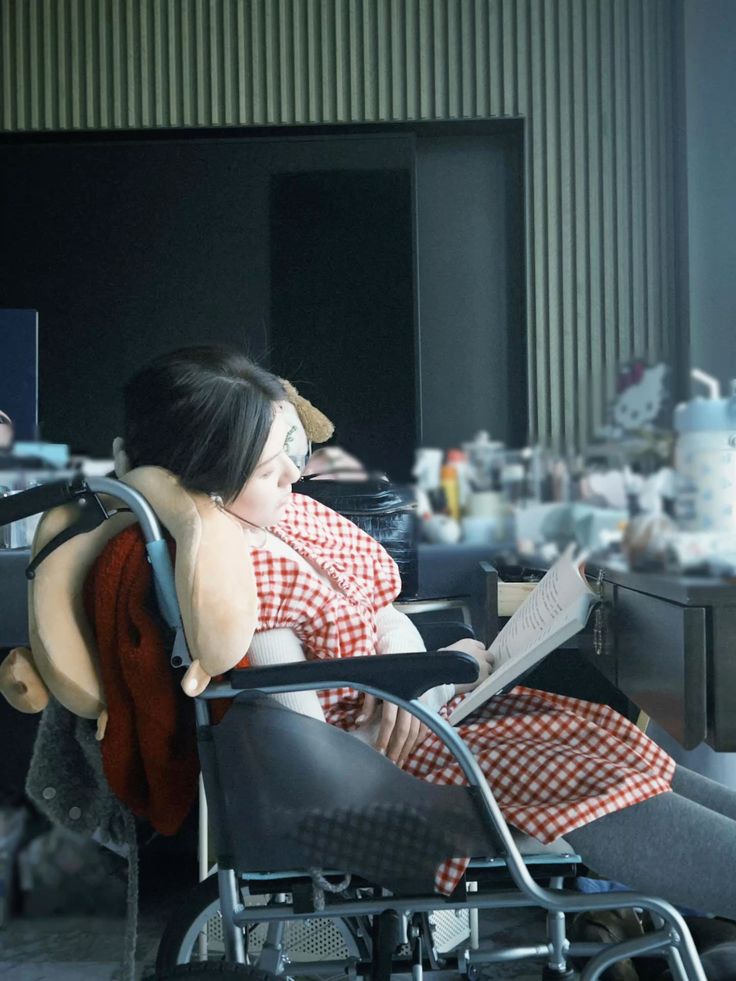 จ้าวลู่ซือ ดราม่าต้นสังกัด