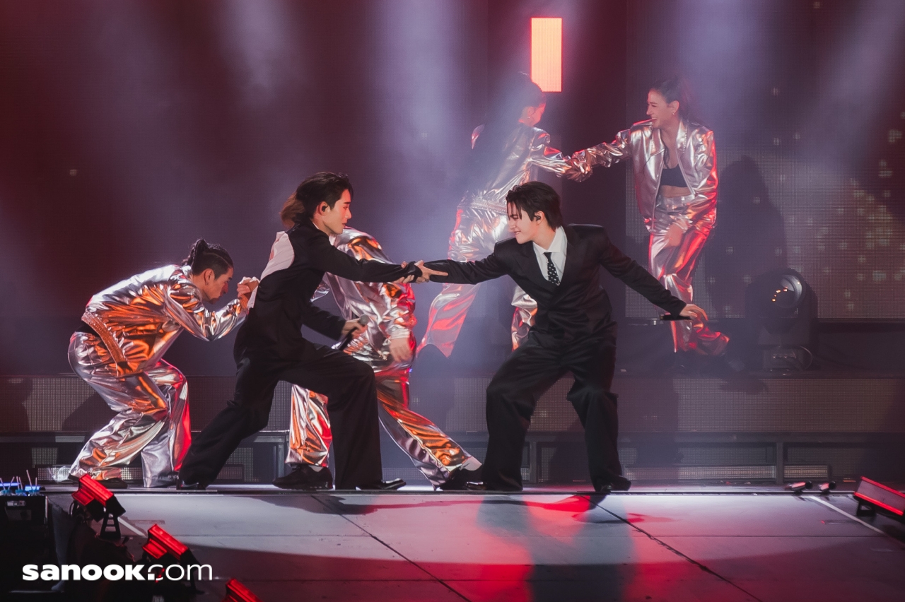 William Est WE Magnetic FANCON