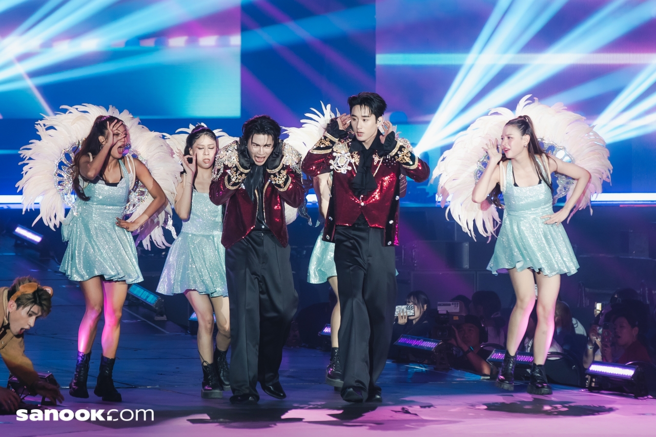 William Est WE Magnetic FANCON