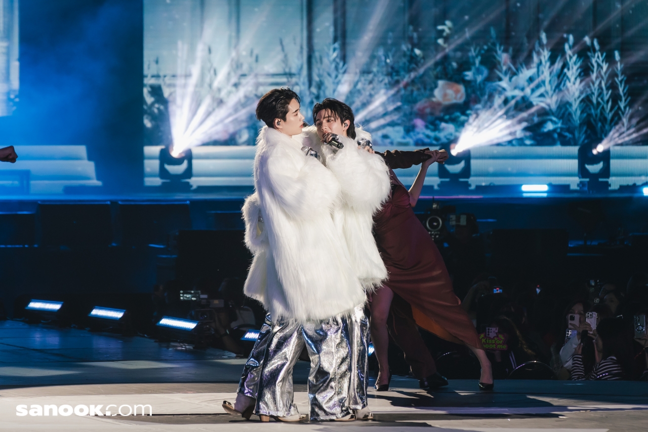 William Est WE Magnetic FANCON