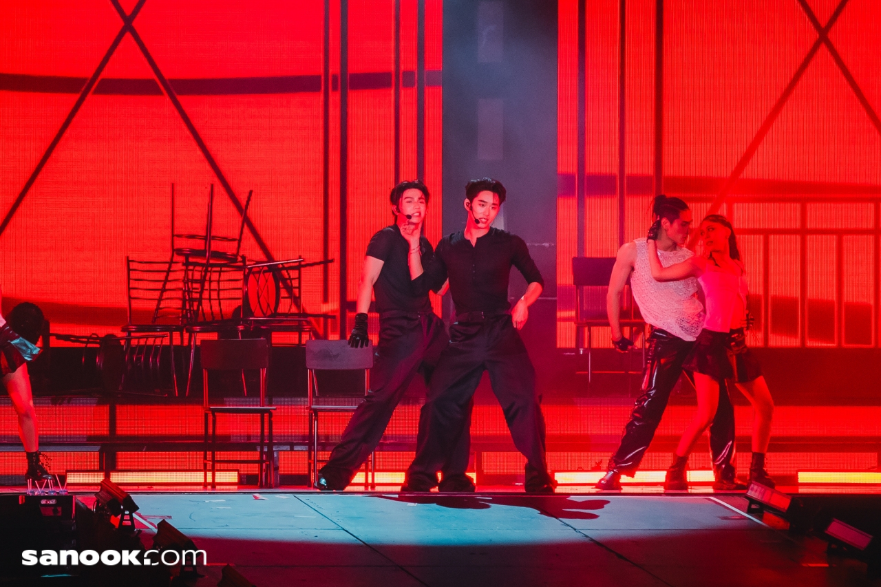 William Est WE Magnetic FANCON