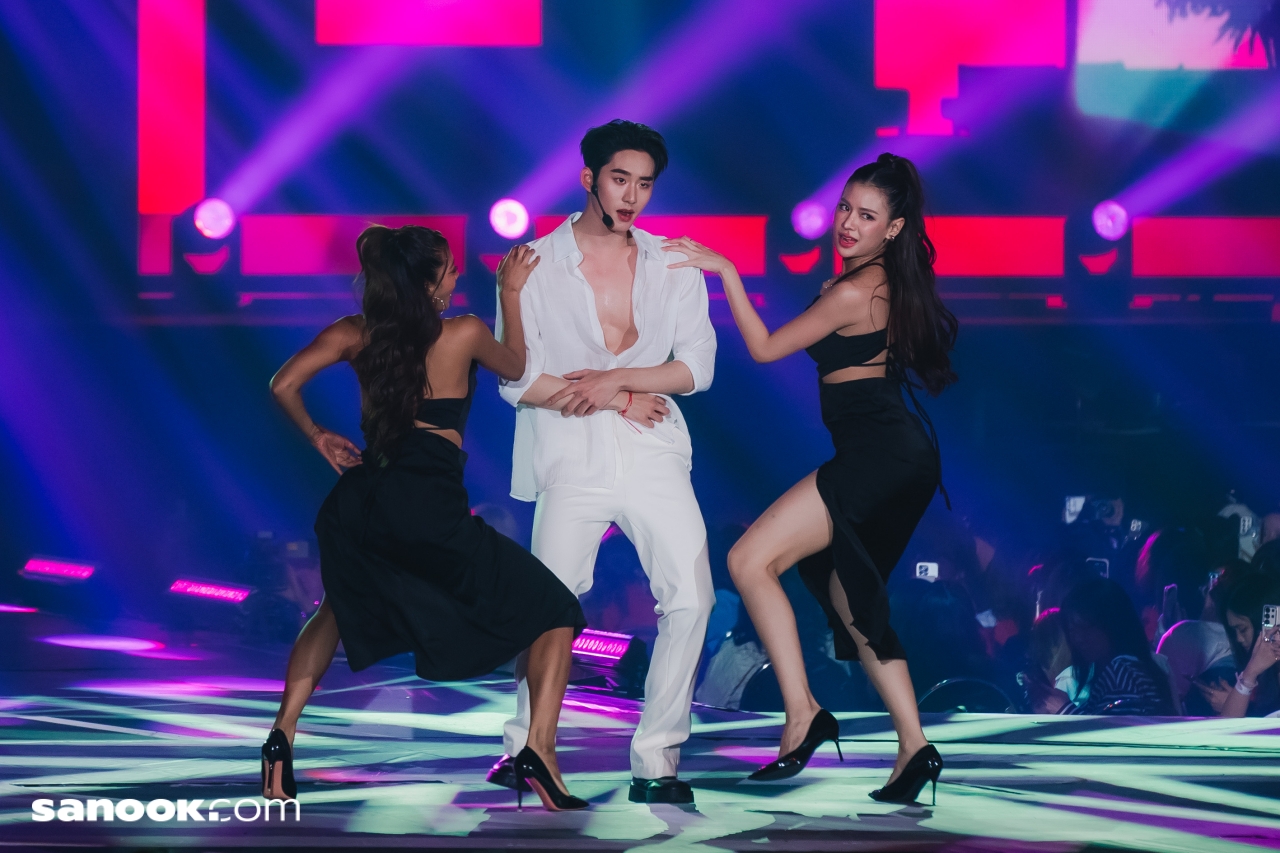 William Est WE Magnetic FANCON