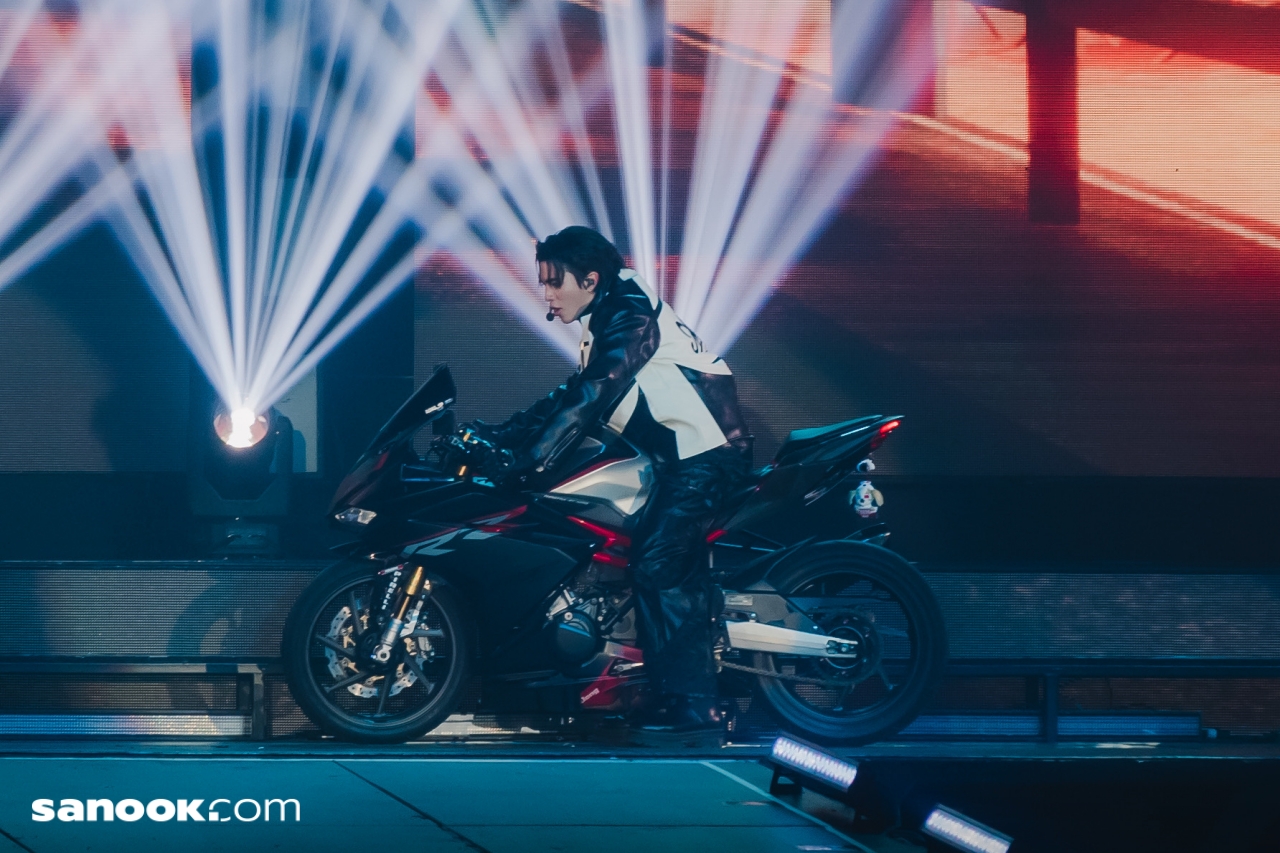 William Est WE Magnetic FANCON