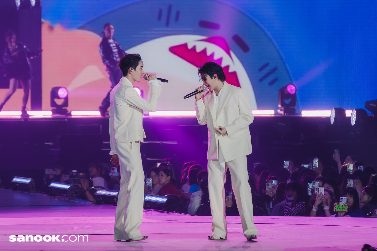 William Est WE Magnetic FANCON