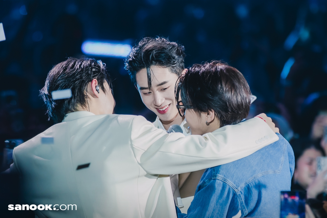 William Est WE Magnetic FANCON