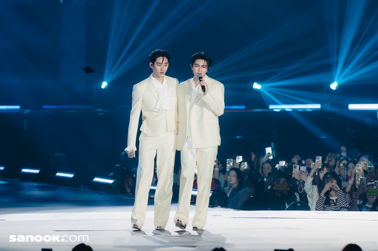 William Est WE Magnetic FANCON