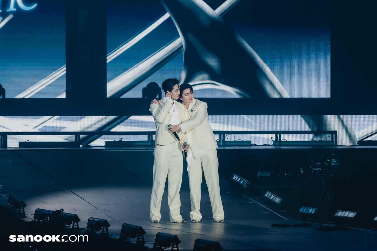 William Est WE Magnetic FANCON