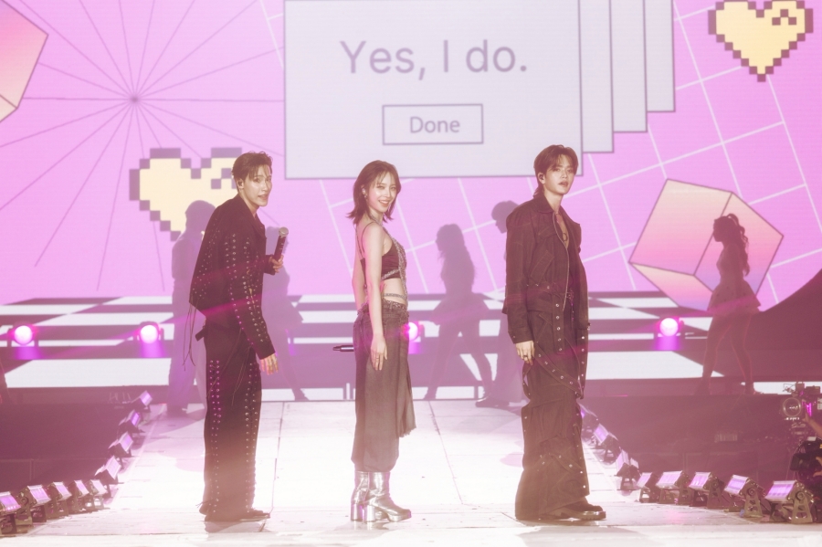 Junior Mark ShineRise FANCON