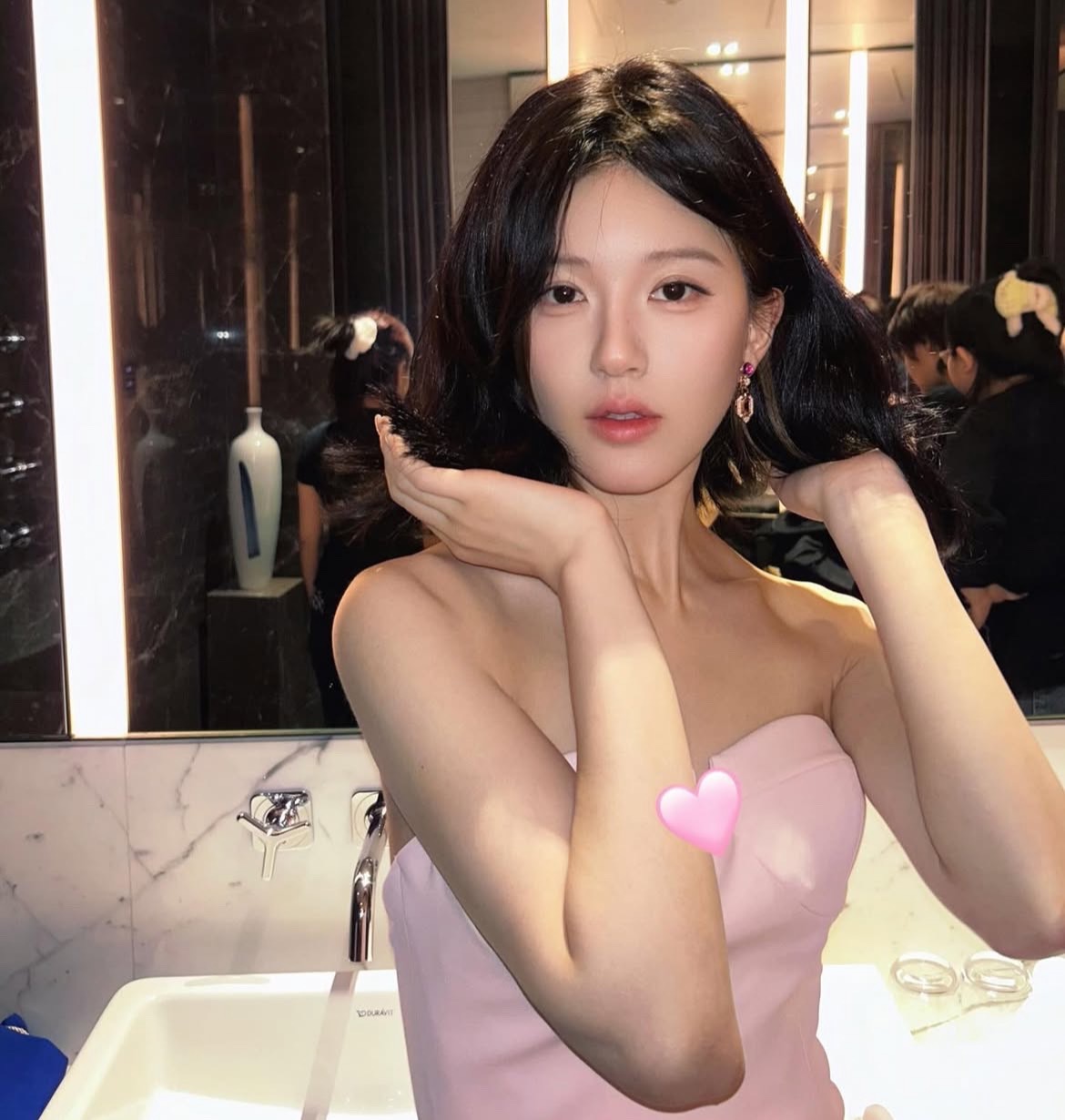 จ้าวลู่ซือ ดราม่าหนัก ประกาศปิด Weibo 