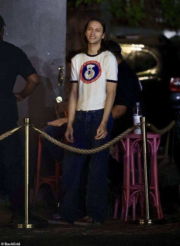 เพอร์ซีย์ ไฮน์ส ไวต์ ล่าสุด