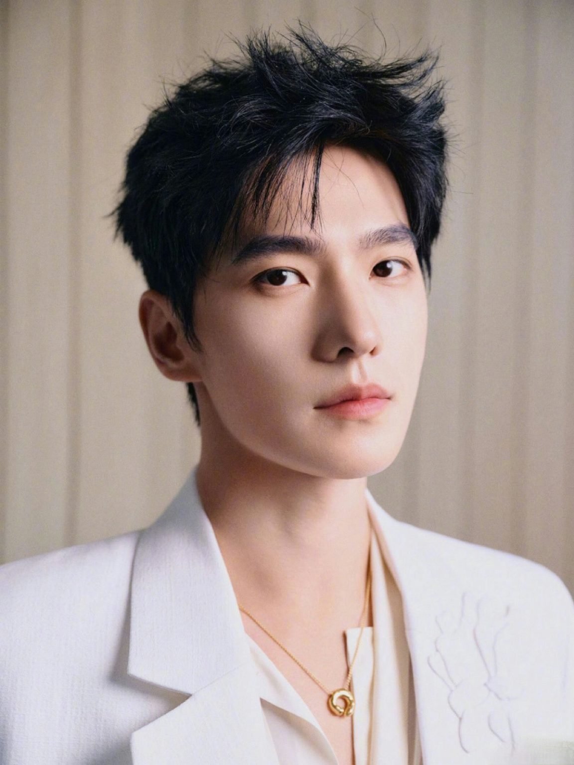 10 นักแสดงชายจีนที่รวยที่สุดปี 2025