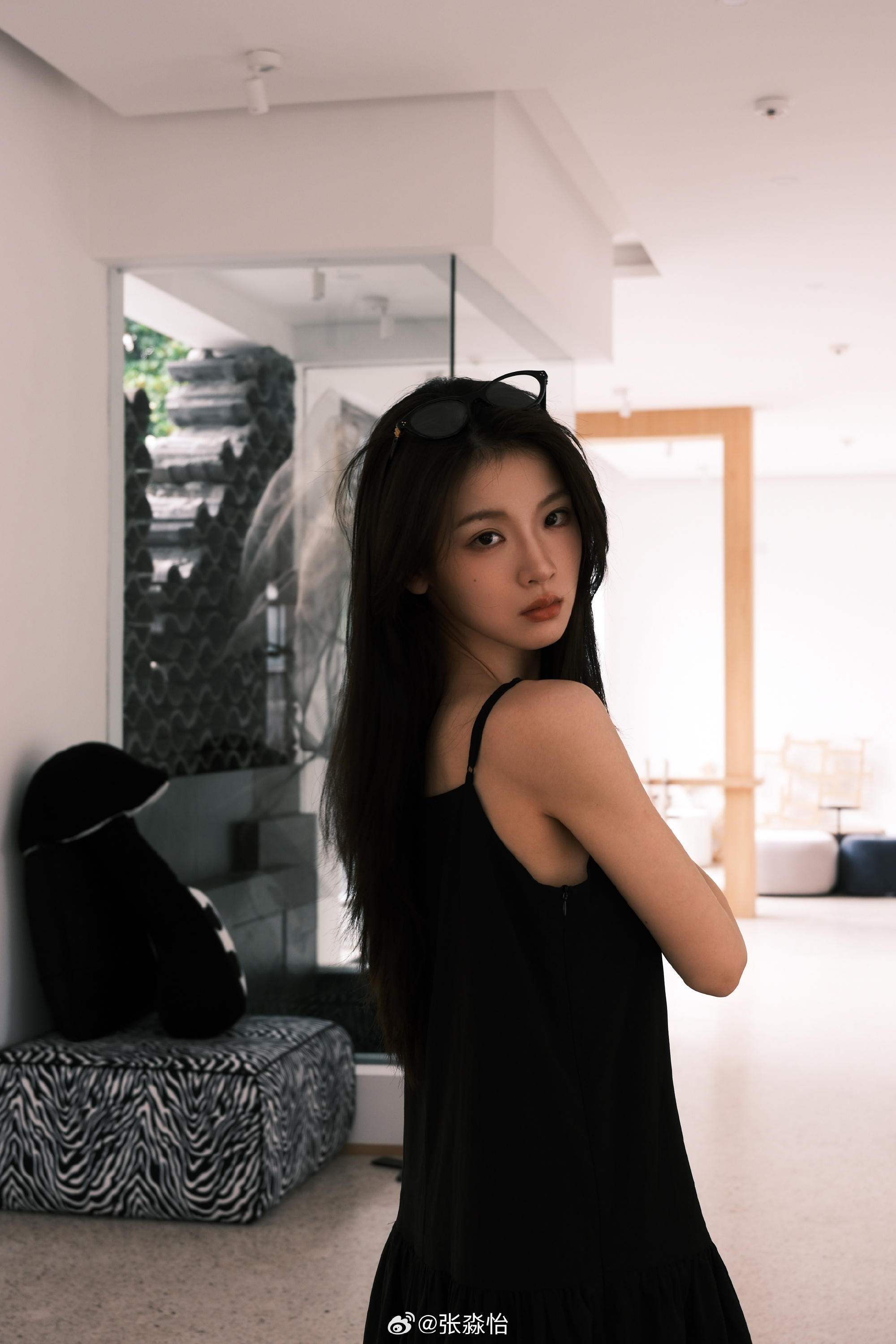 ไม่เหมือนเดิม?  ชาวเน็ตถามแรง!