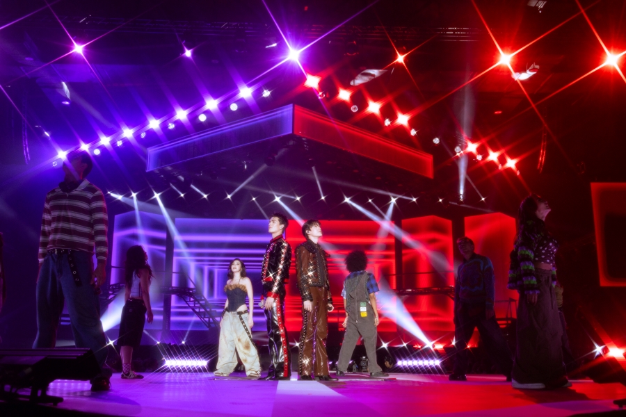 JOSS GAWIN INVINCIBLE FANCON