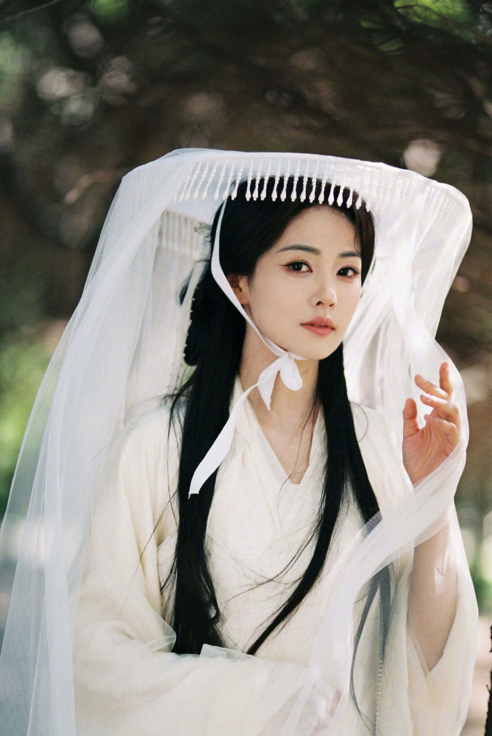 ไป๋ลู่เผยป่วยปริศนานานหลายเดือน จนต้องพักงานทั้งปี