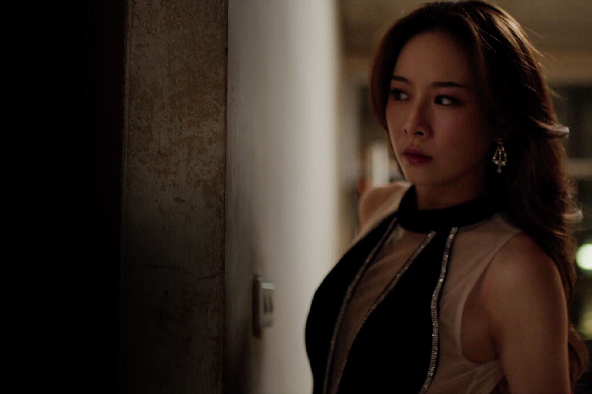 เรื่องย่อ ทวิญ ร่างฉัน วิญญาณเธอ Decalcomania (2025) ซีรีส์ดราม่าเหนือธรรมชาติ