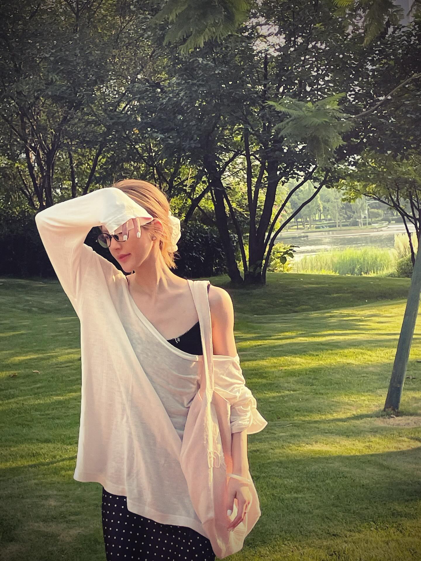 วงในเผย! จ้าวลู่ซือ ลุ้นเปิดตัวค่ายใหม่