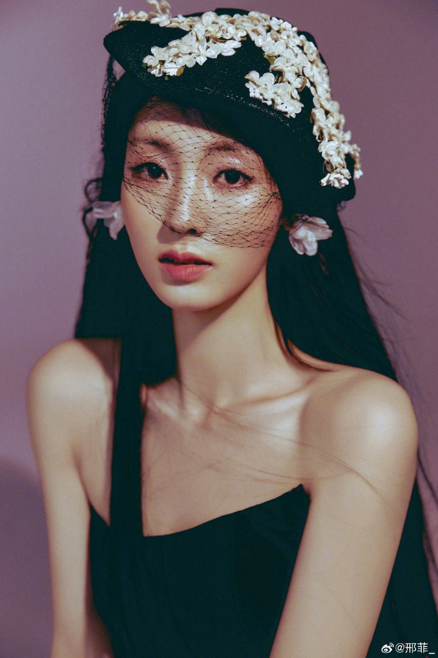 จากคู่จอแก้วสู่คู่จริง? “ซิงเฟย” และ “สวี่ฟางโจว” ถูกจับตาความสัมพันธ์พิเศษ