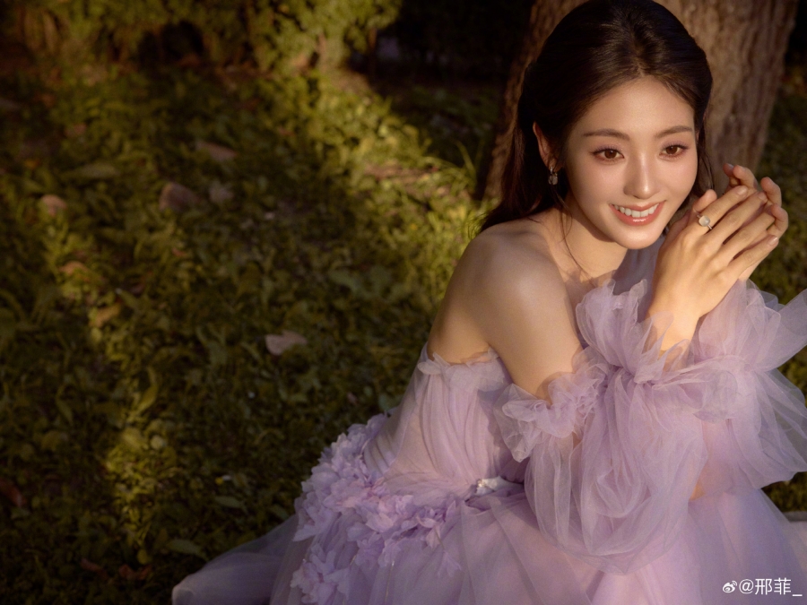 จากคู่จอแก้วสู่คู่จริง? “ซิงเฟย” และ “สวี่ฟางโจว” ถูกจับตาความสัมพันธ์พิเศษ