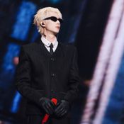 จ้าวลู่ซือ-หวังเฮ่อตี้ โมเมนต์ไวรัลบนเวทีคอนเสิร์ต