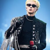 จ้าวลู่ซือ-หวังเฮ่อตี้ โมเมนต์ไวรัลบนเวทีคอนเสิร์ต