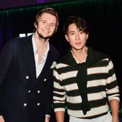 ออร่ามาเต็ม! น้องเนเน่ ลูกสาวอู๋จุน วัย 15 ปี สวยสะดุดตา ถูกจับตาเตรียมเข้าวงการ