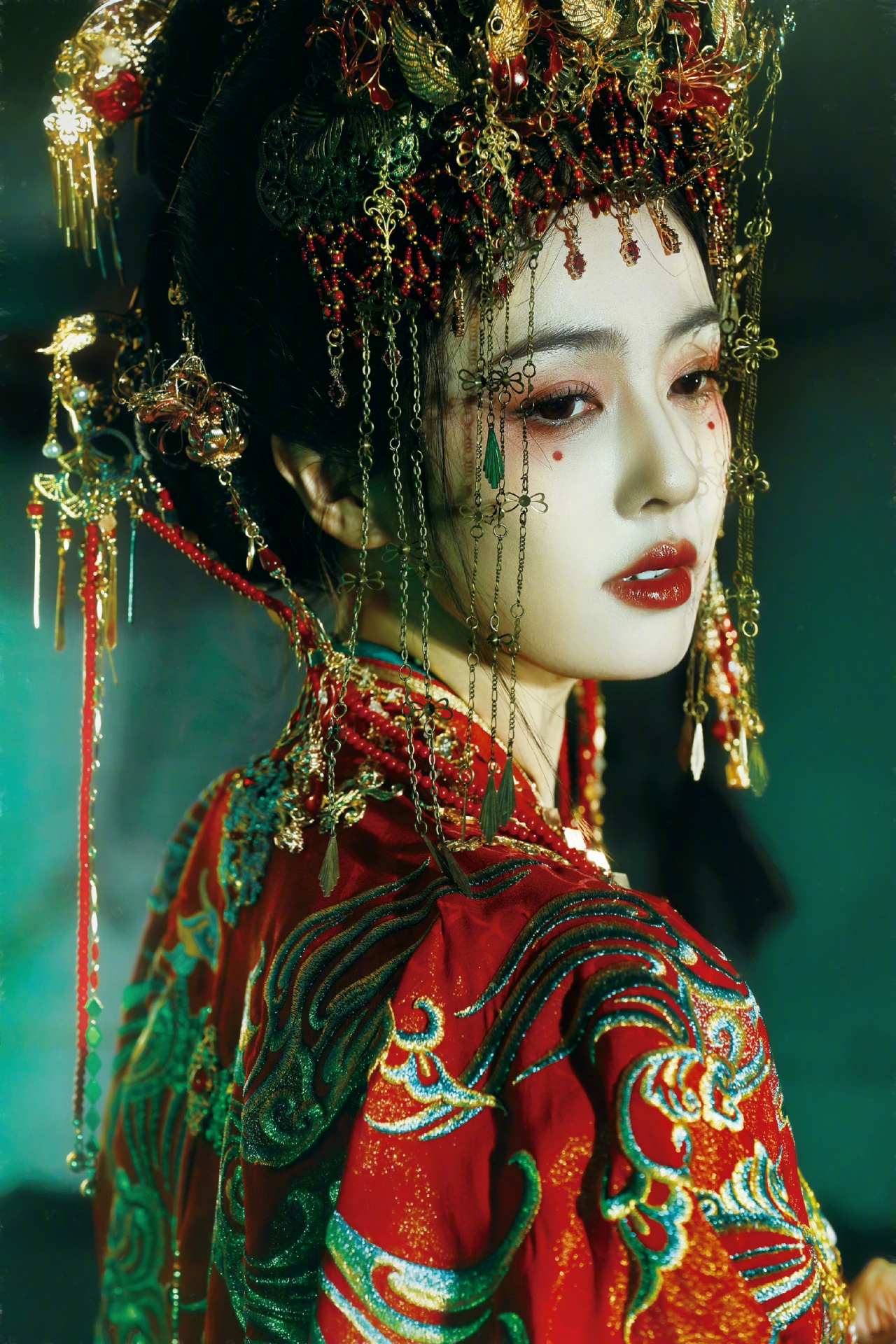 ไป๋ลู่ เจ้าสาวผี คดีพิศวงเสียงกระซิบในหมอก Unveil: Jadewind