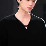 โจวอี้หราน – เปาซ่างเอิน ปล่อยซีนเก้าอี้ในตำนาน แซ่บนัวจนแฟนๆ เขินหนัก