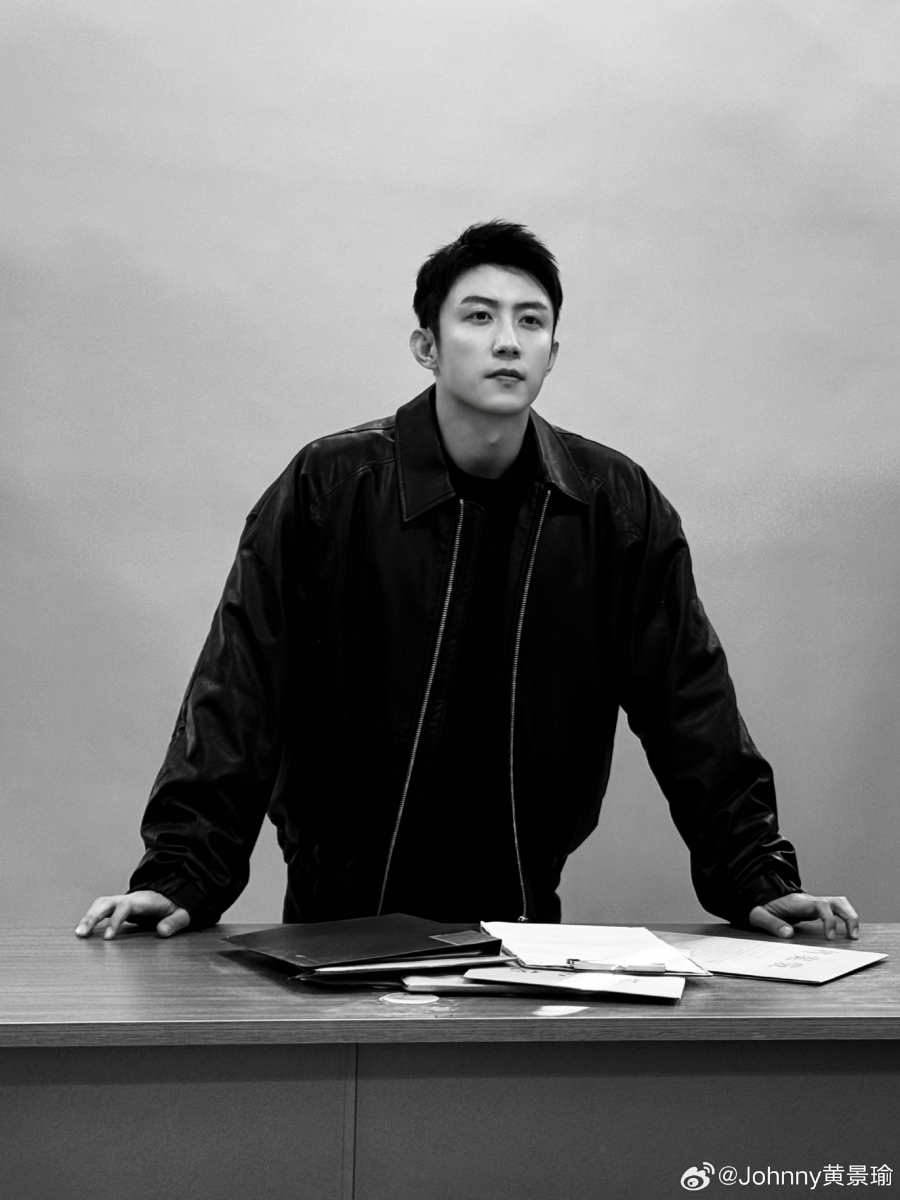 9 พระเอกจีนที่เดบิวต์เรื่องแรกก็ขึ้นแท่นพระเอกเลย