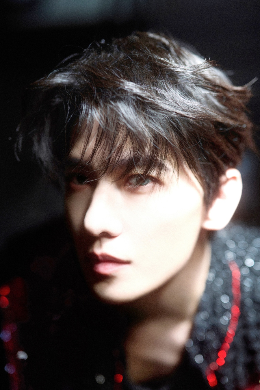 9 พระเอกจีนที่เดบิวต์เรื่องแรกก็ขึ้นแท่นพระเอกเลย