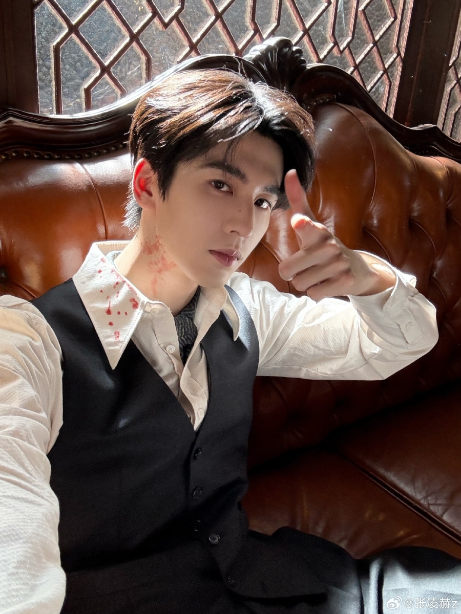 9 พระเอกจีนที่เดบิวต์เรื่องแรกก็ขึ้นแท่นพระเอกเลย