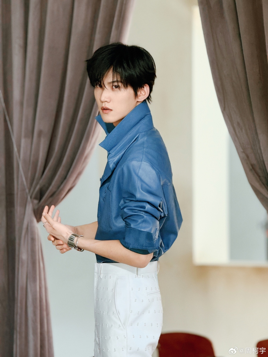 9 พระเอกจีนที่เดบิวต์เรื่องแรกก็ขึ้นแท่นพระเอกเลย