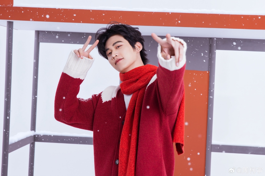 9 พระเอกจีนที่เดบิวต์เรื่องแรกก็ขึ้นแท่นพระเอกเลย