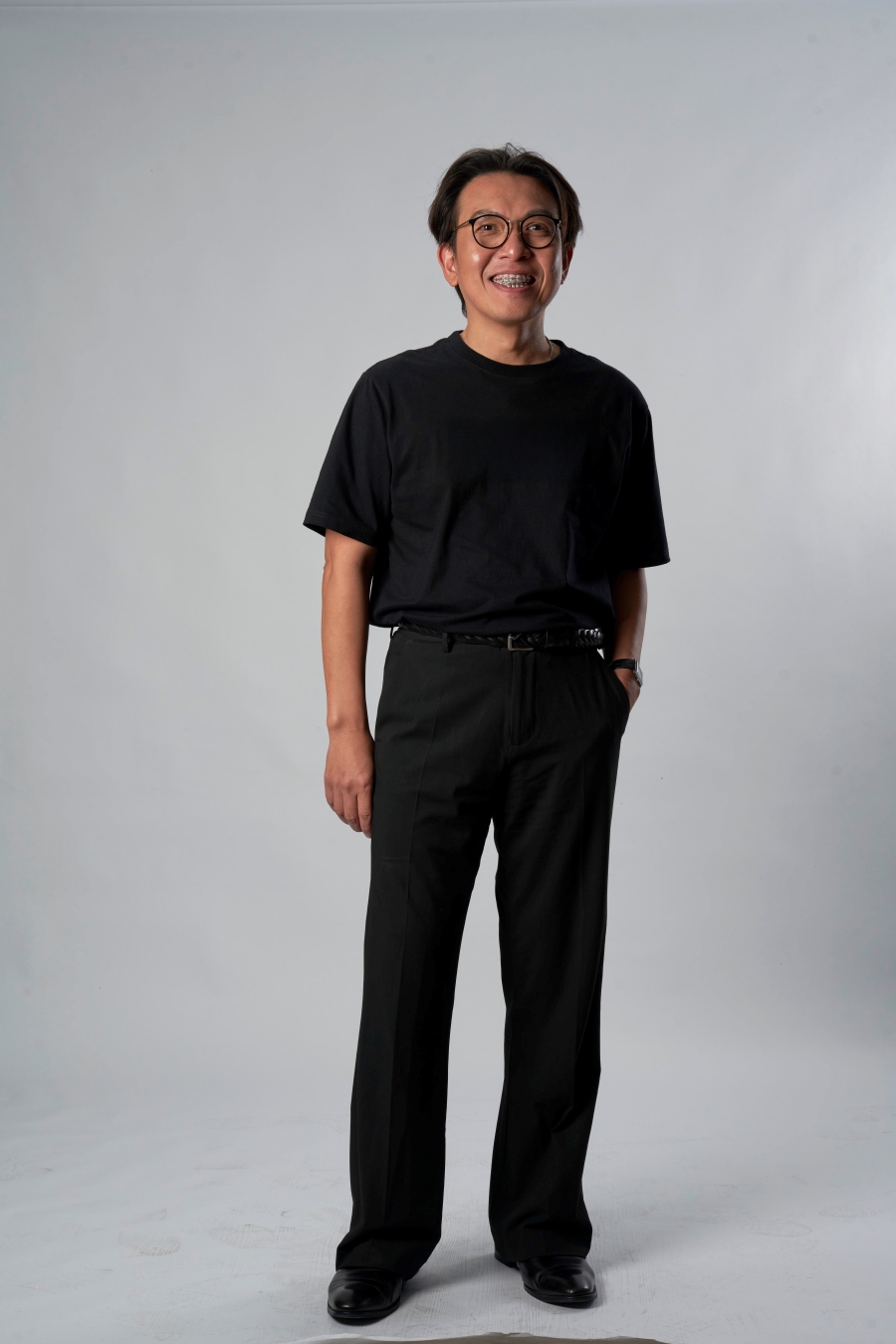 หนังไทย ฉายแสง แอด.เวนเจอร์