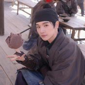 นาย กรชิต นักแสดงไทย แก๊งเชือดหมู ใน ล่าหยก Pursuit of Jade