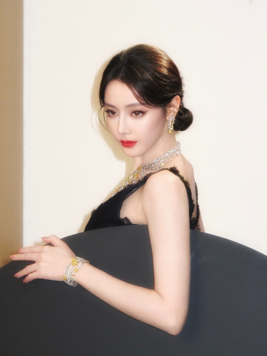 ตี๋ลี่เร่อปา เปิดใจอดีต เคยคิดว่าตัวเองอ้วนและไม่สวย