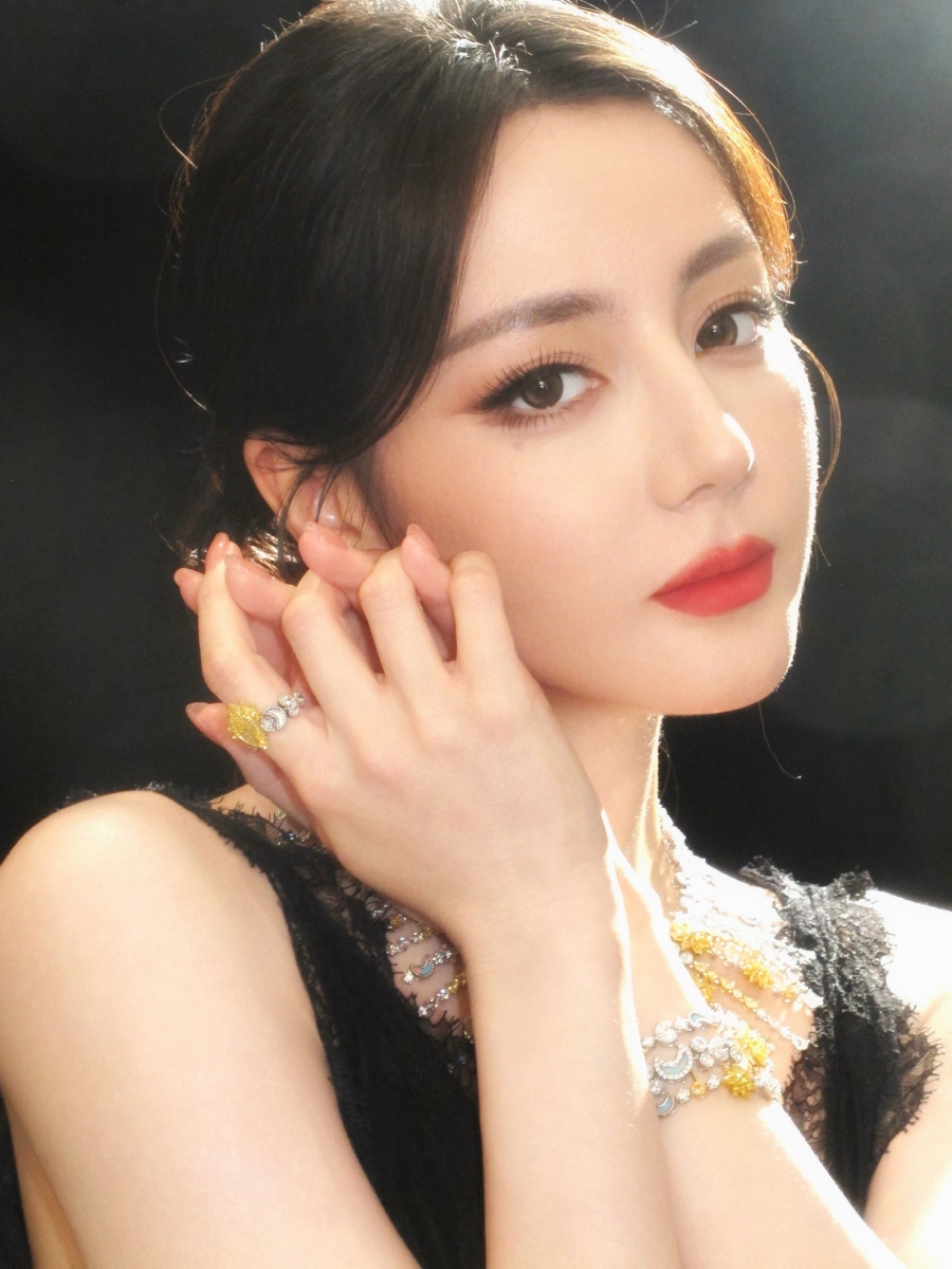 ตี๋ลี่เร่อปา เปิดใจอดีต เคยคิดว่าตัวเองอ้วนและไม่สวย