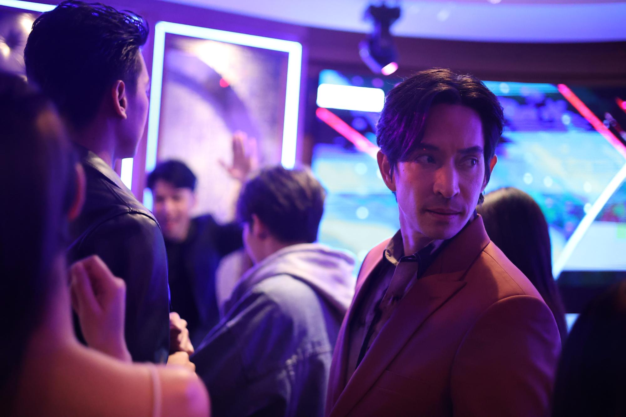 โทษฐานที่รักเธอ