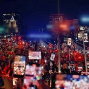 "เซียวจ้าน" สมมงตัวท็อป เยือนฮ่องกงแฟนคลับแห่รอนับหมื่น