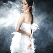 เปิดประวัติ “หยางมี่” นักแสดงหญิงจีน กับเส้นทางจากดาวรุ่งสู่ตัวแม่แห่งวงการ