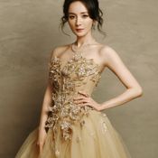เปิดประวัติ “หยางมี่” นักแสดงหญิงจีน กับเส้นทางจากดาวรุ่งสู่ตัวแม่แห่งวงการ