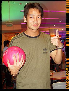 ป้อง-ณวัฒน์ กุลรัตนรักษ์