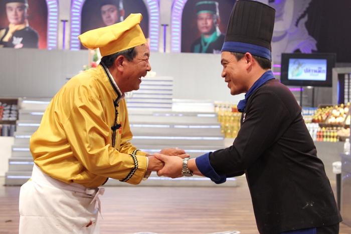 เชฟกระทะเหล็ก-ไทย