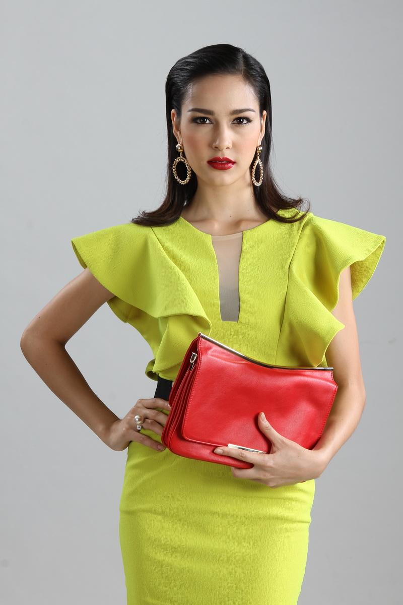 ละครกุหลาบเล่นไฟ