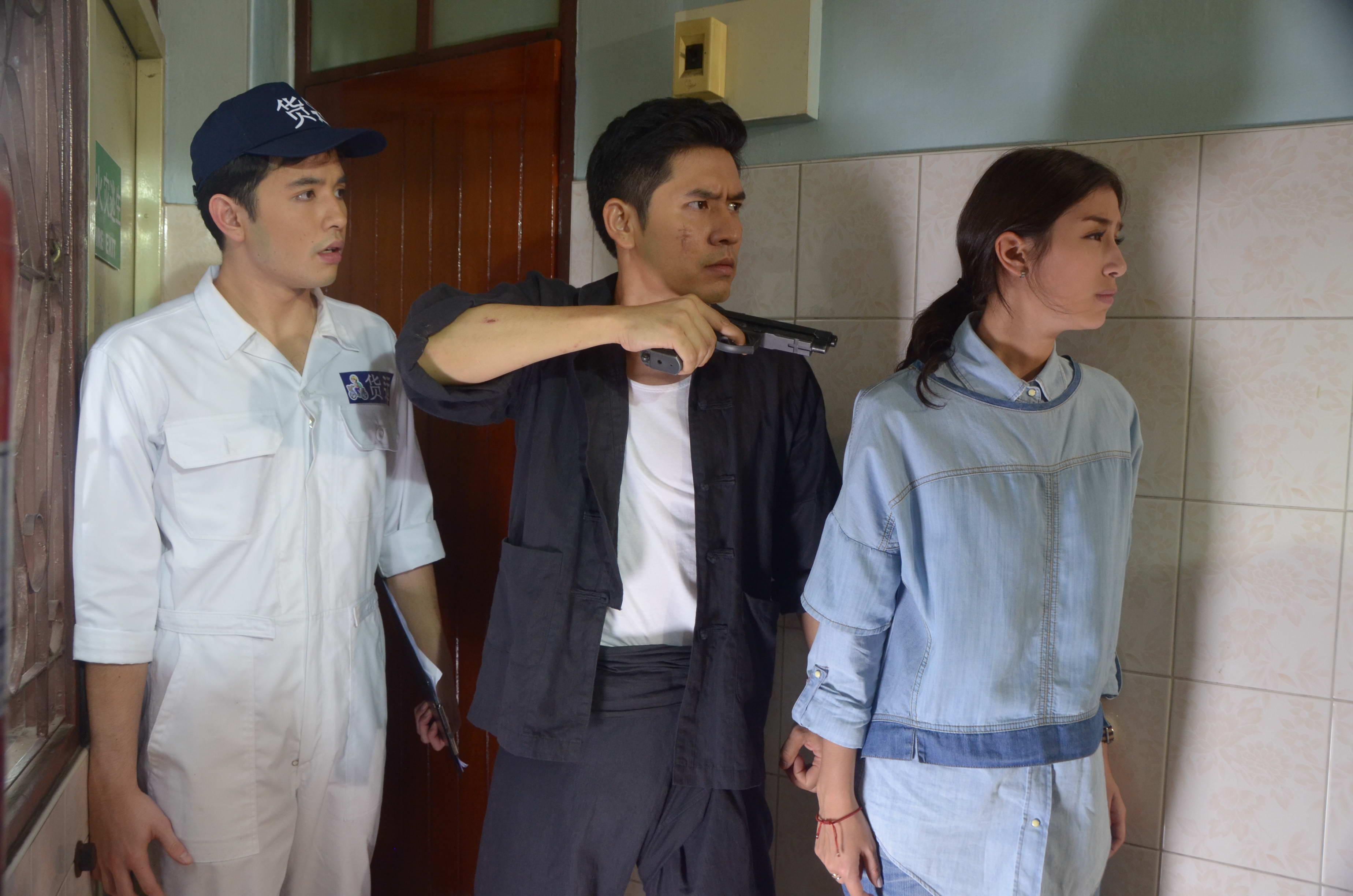 คิวบิก เรื่องย่อ คิวบิก เรื่องย่อ