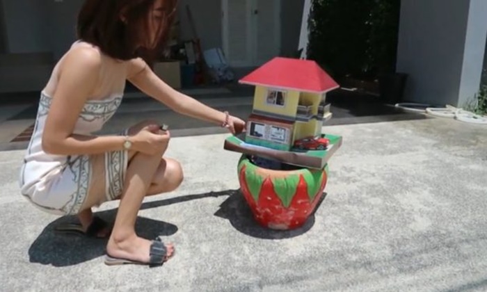 หนุ่มสาวนักธุรกิจเผาบ้านกงเต๊กประชดเสียเงิน 5 ล้าน ได้บ้านสุดห่วย