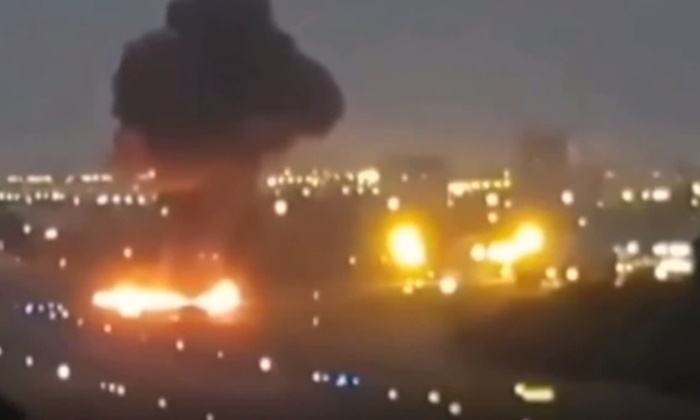 นาทีโศกนาฏกรรม เครื่องบินร่อนจอดกระแทกรันเวย์ที่บราซิล ระเบิดไฟลุกท่วม