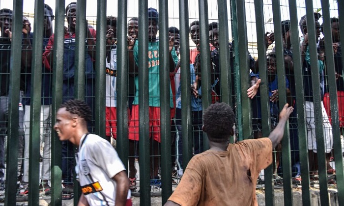 "ทรัมป์" ยุ "สเปน" สร้างกำแพงกั้นแอฟริกา ถ้าไม่อยากให้ผู้อพยพเข้าประเทศ