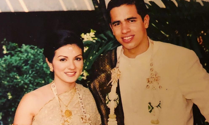 "โม้นา ราโมน่า" อวดภาพแต่งงานเมื่อ 14 ปีก่อน บ่าวสาวสวยหล่อในชุดไทย