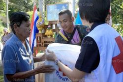 ชาวยะลาซาบซื้งในหลวง-ราชินีห่วงใย